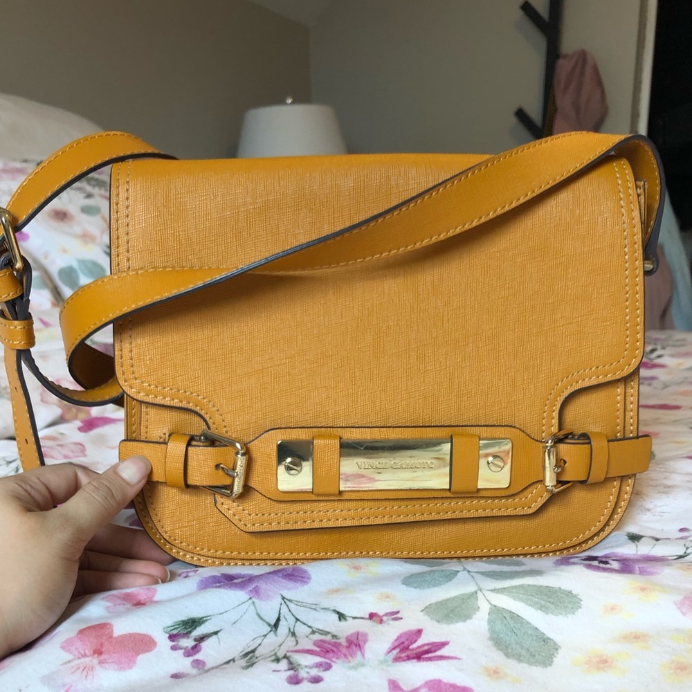 VINCE CAMUTO crossbody bag